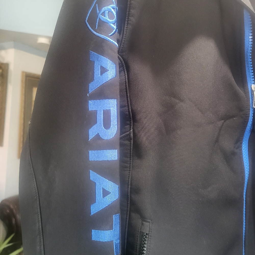 Ariat